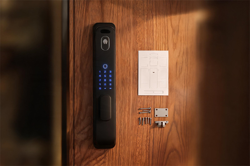 开锁师傅进门后突然要加300块？老 locksmith 教你当场稳住局面